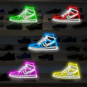 SNEAKERHEAD